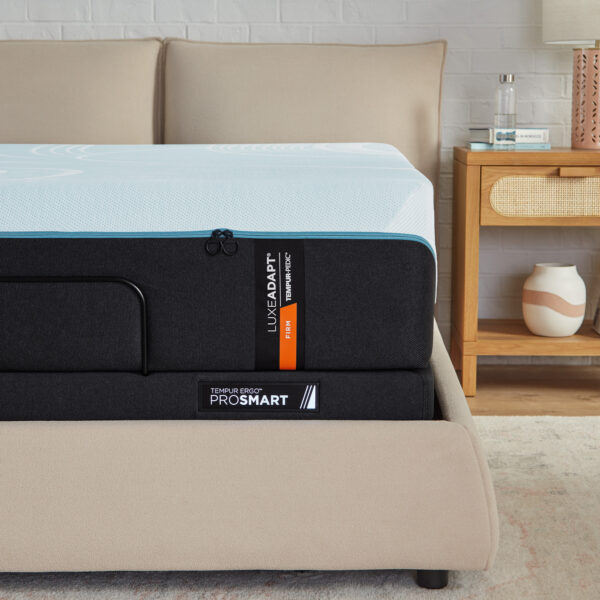 Tempur- Pedic LuxeAdapt 2.0 Firm - Image 15